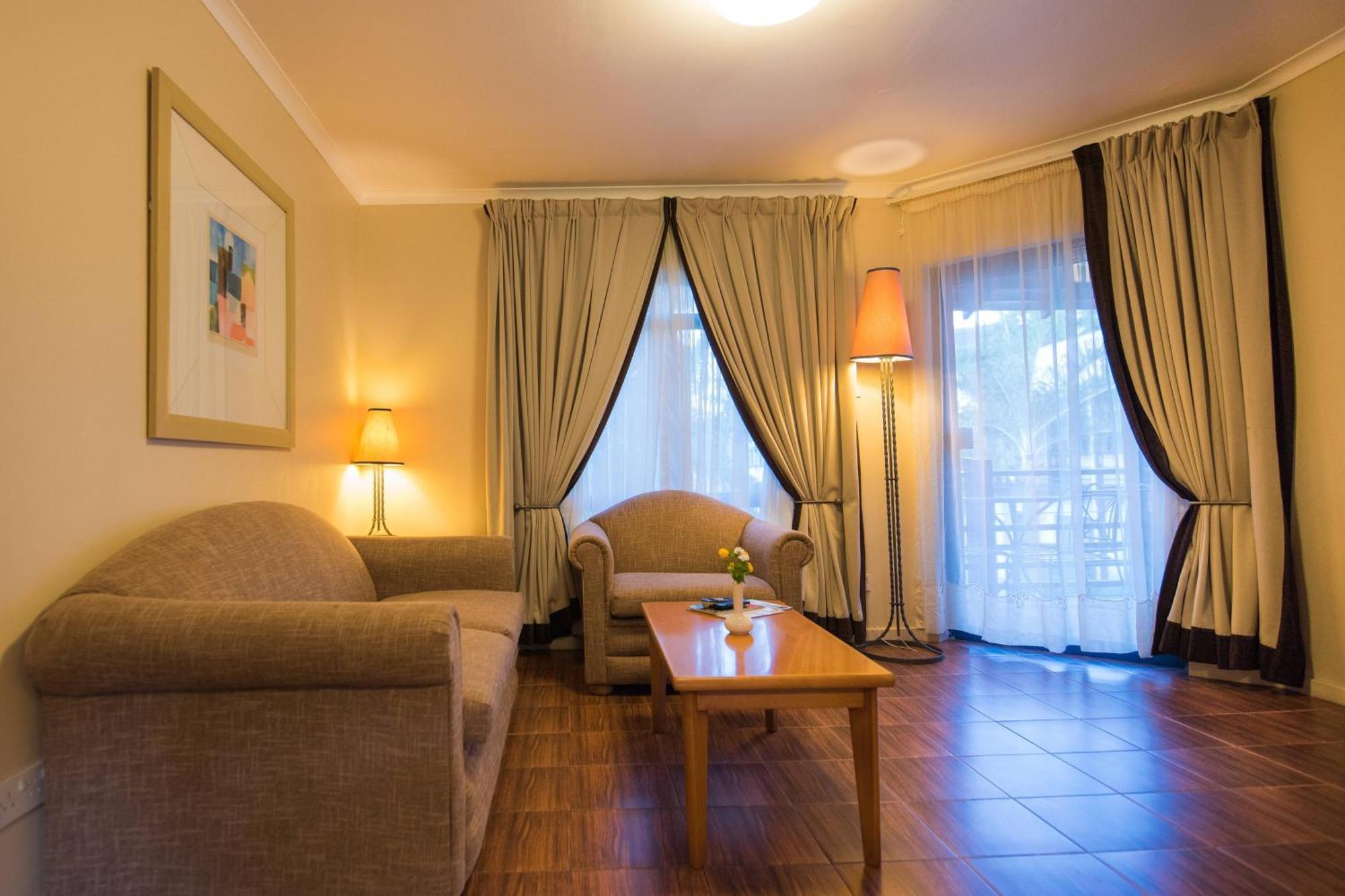 Protea Hotel By Marriott Dar Es Salaam Oyster Bay Kültér fotó