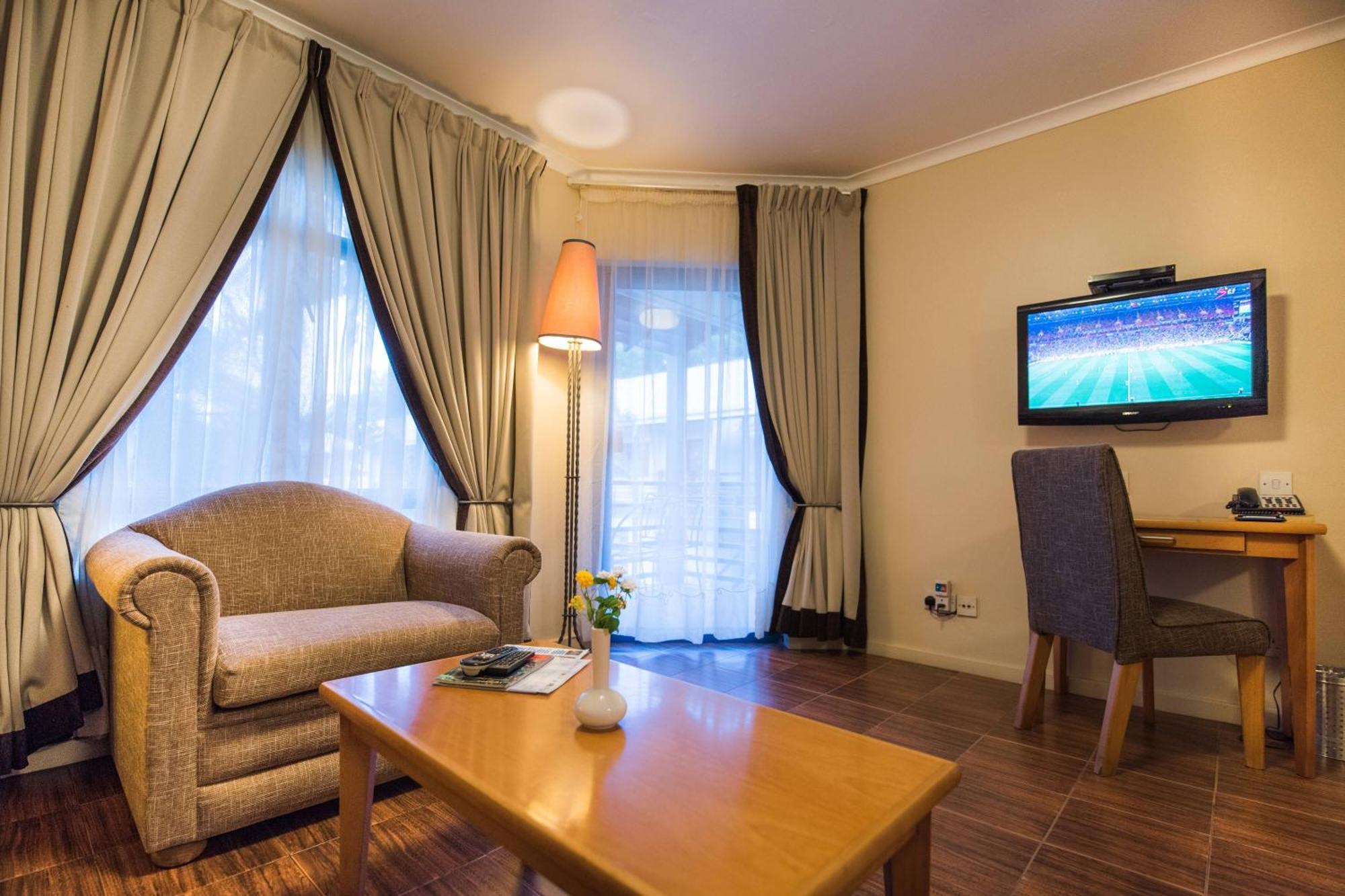 Protea Hotel By Marriott Dar Es Salaam Oyster Bay Kültér fotó