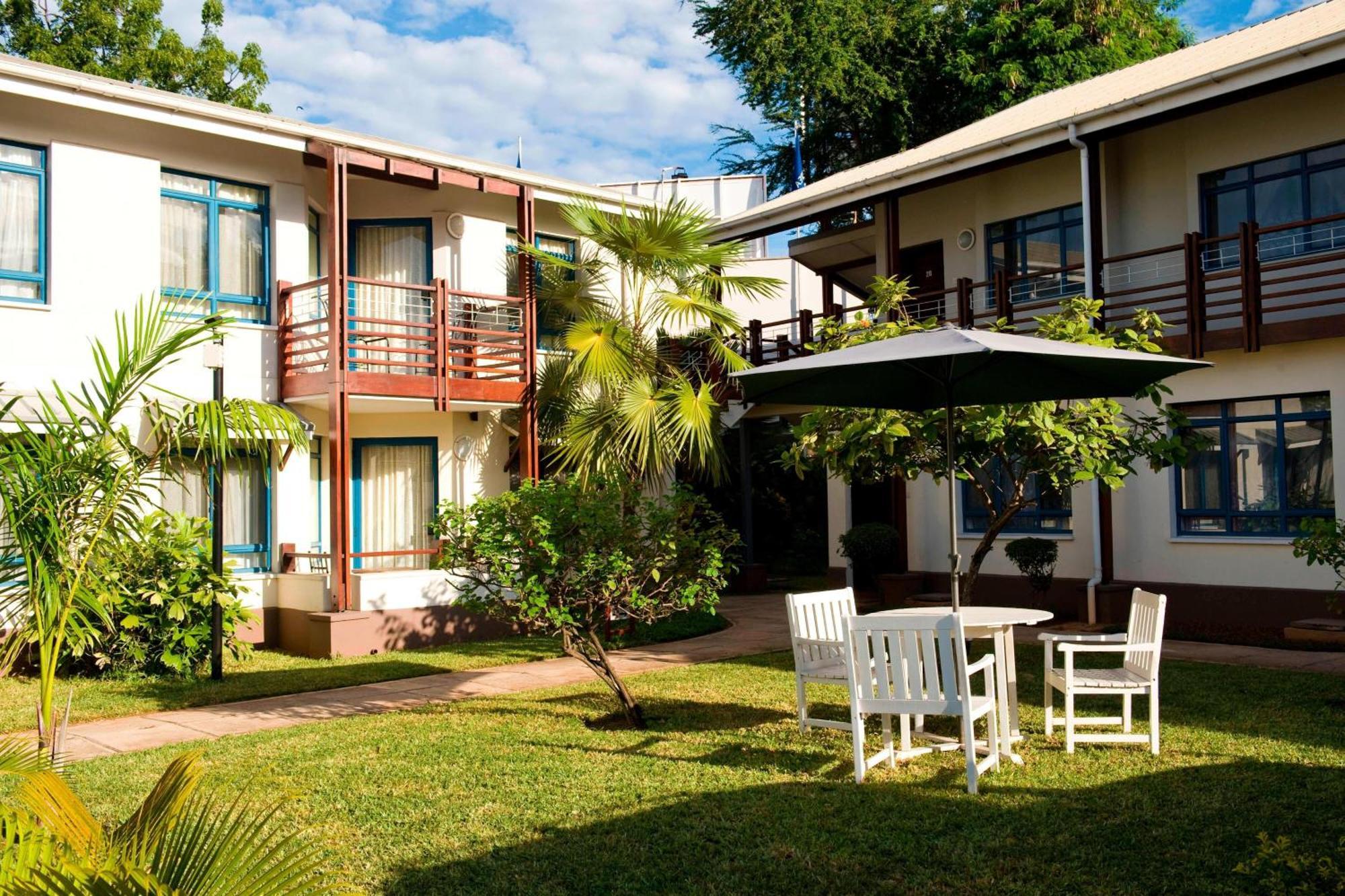 Protea Hotel By Marriott Dar Es Salaam Oyster Bay Kültér fotó